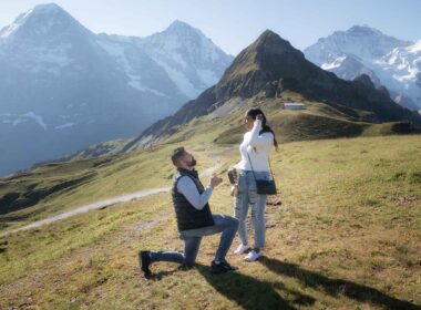 Surprise engagement in mountains above Lauterbrunnen