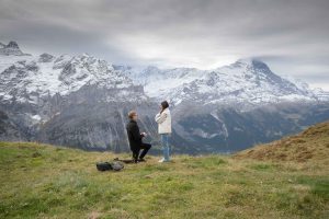 Surprise engagement on Grindelwald First. Photographer John Wisdom. Surprise Engagement Grindelwald First