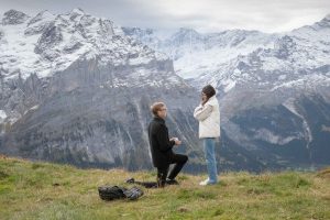 Surprise engagement on Grindelwald First. Photographer John Wisdom. Surprise Engagement Grindelwald First