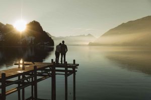 Couples photo shoot on Iseltwald jetty