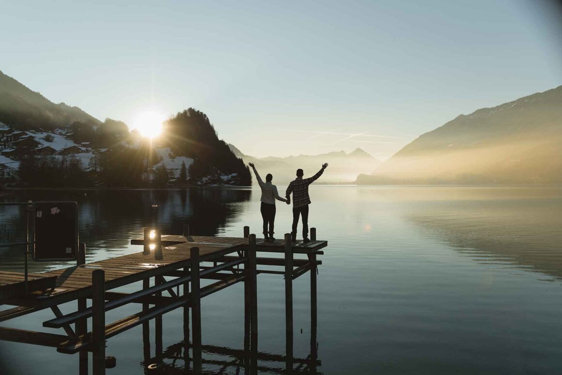 Couples photo shoot on Iseltwald jetty