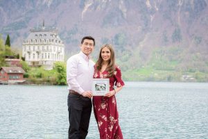 Baby Announcement photo shoot near Interlaken
