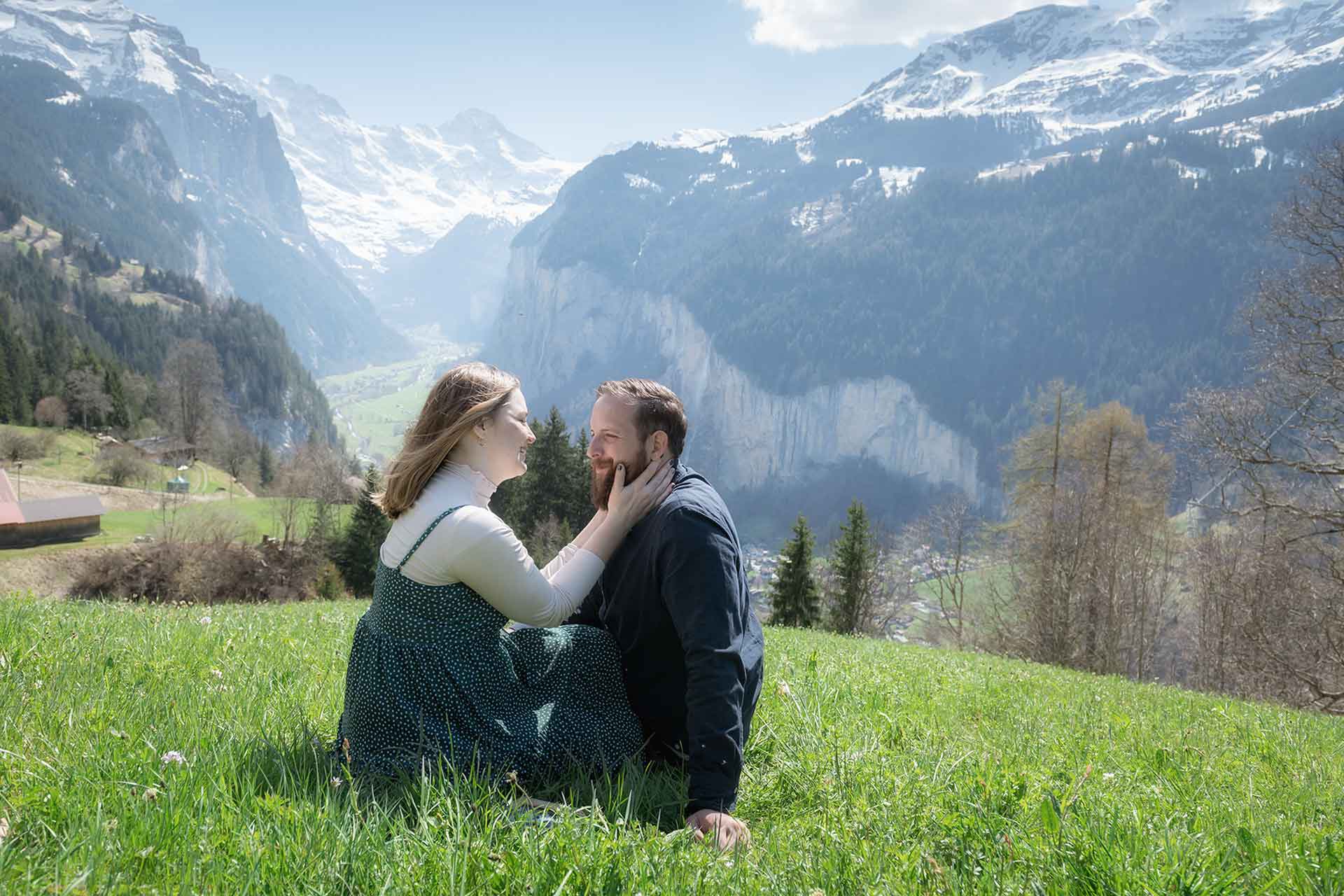 Pregnancy photoshoot in Lauterbrunnen