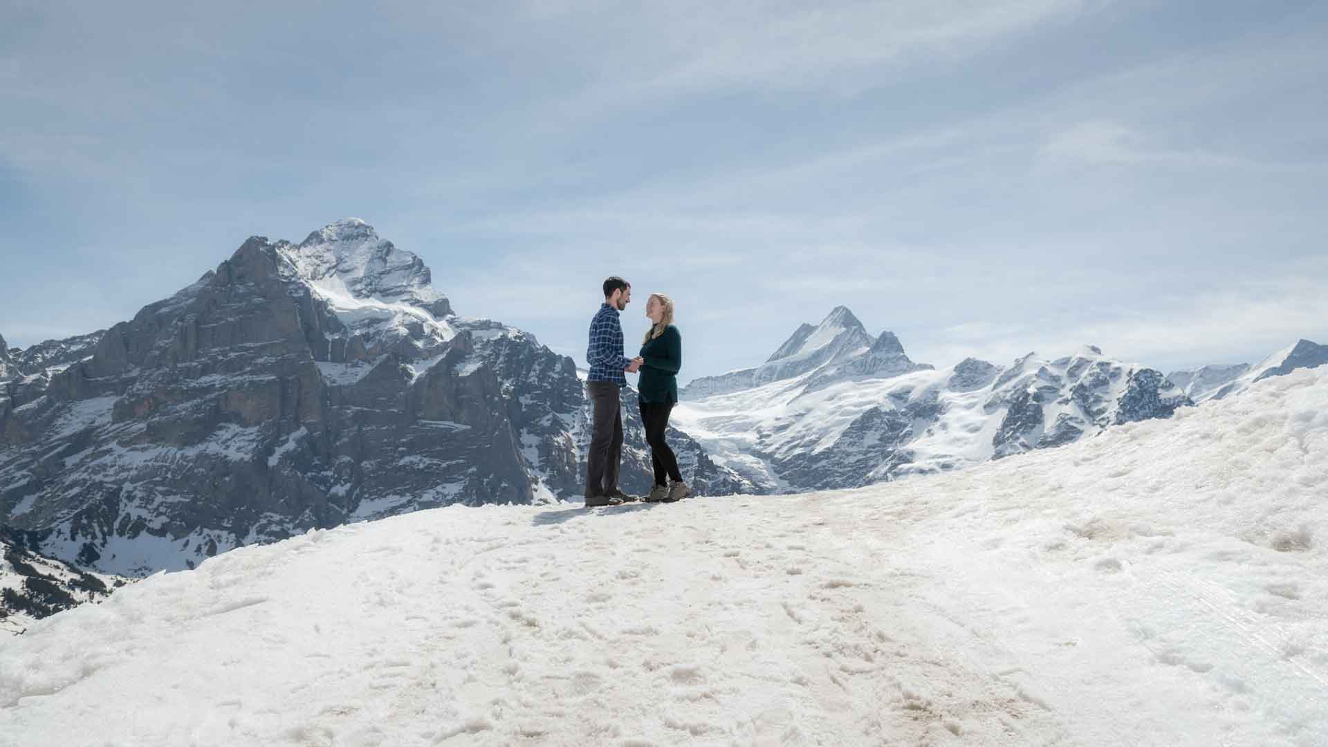 Couples photo shoot in Grindelwald