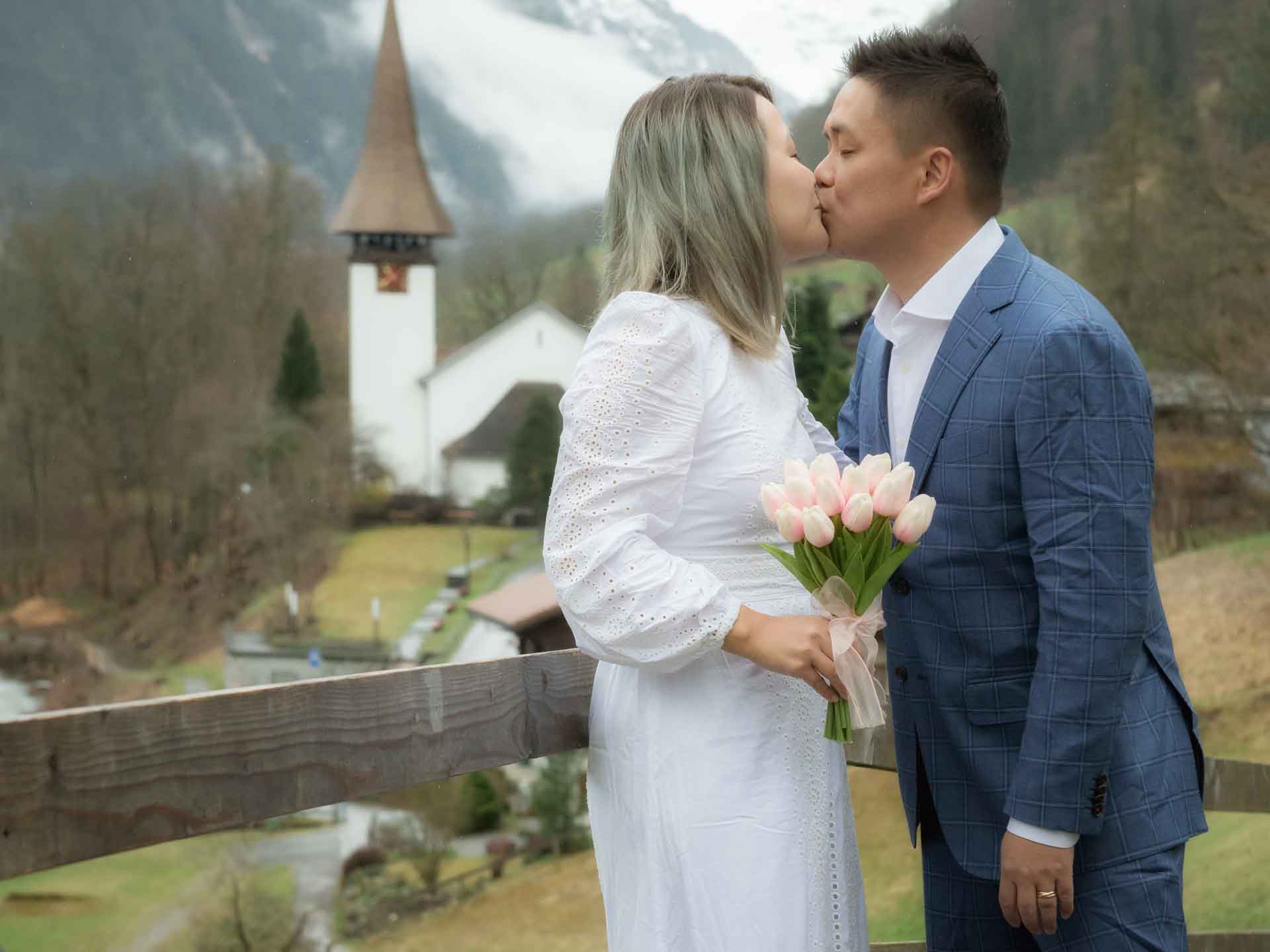 Honeymoon photo shoot in Lauterbrunnen