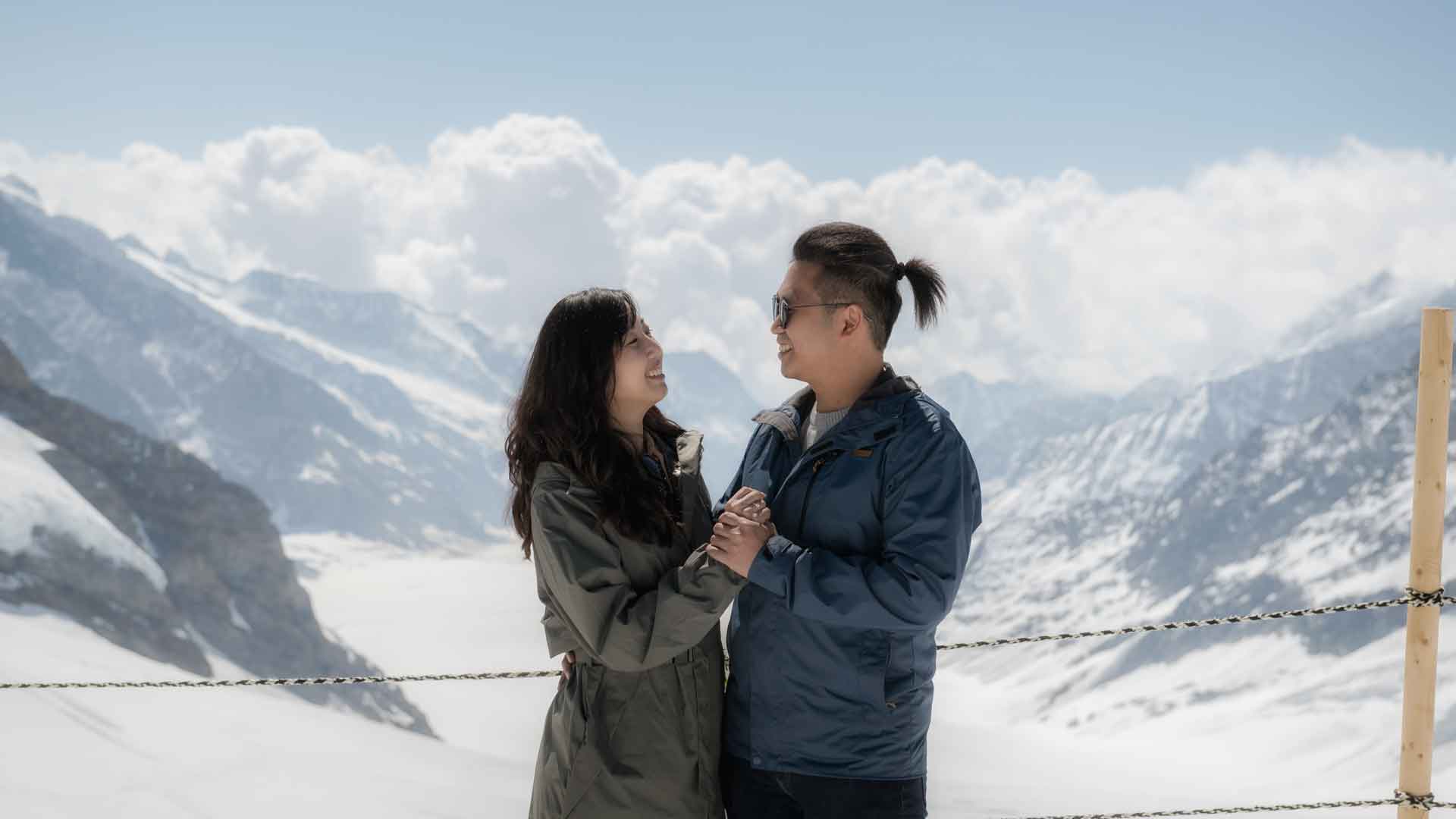 Surprise Engagement on the Jungfraujoch