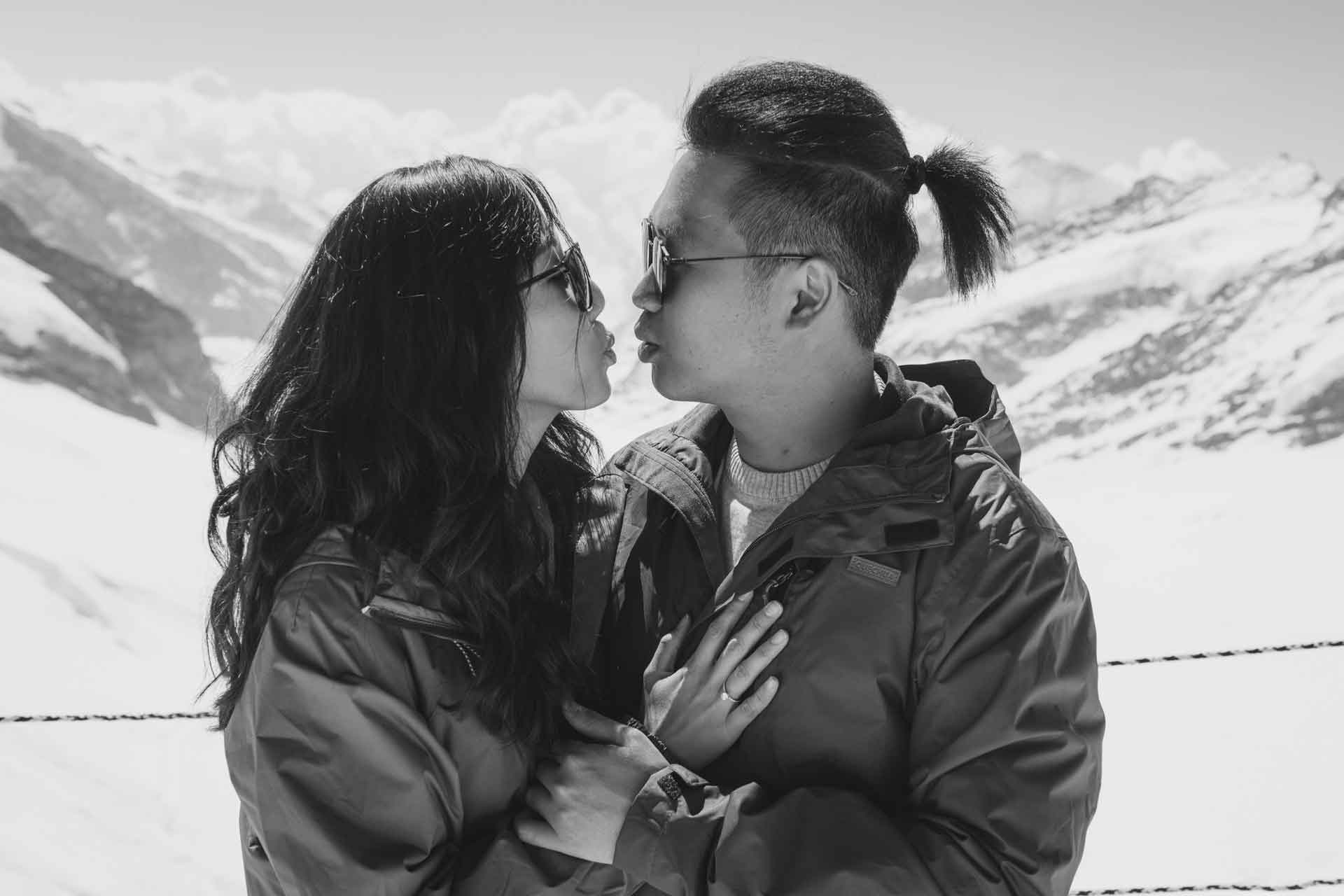 Surprise Engagement on the Jungfraujoch