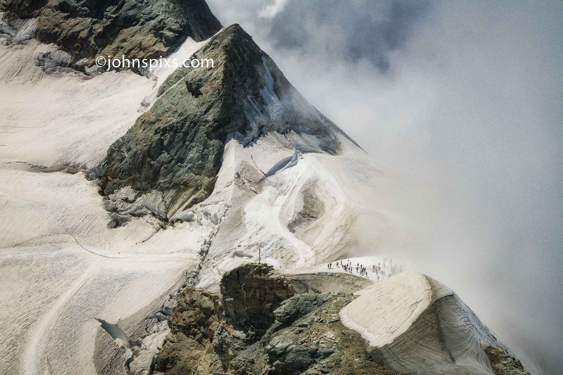 wedding proposal on the jungfraujoch