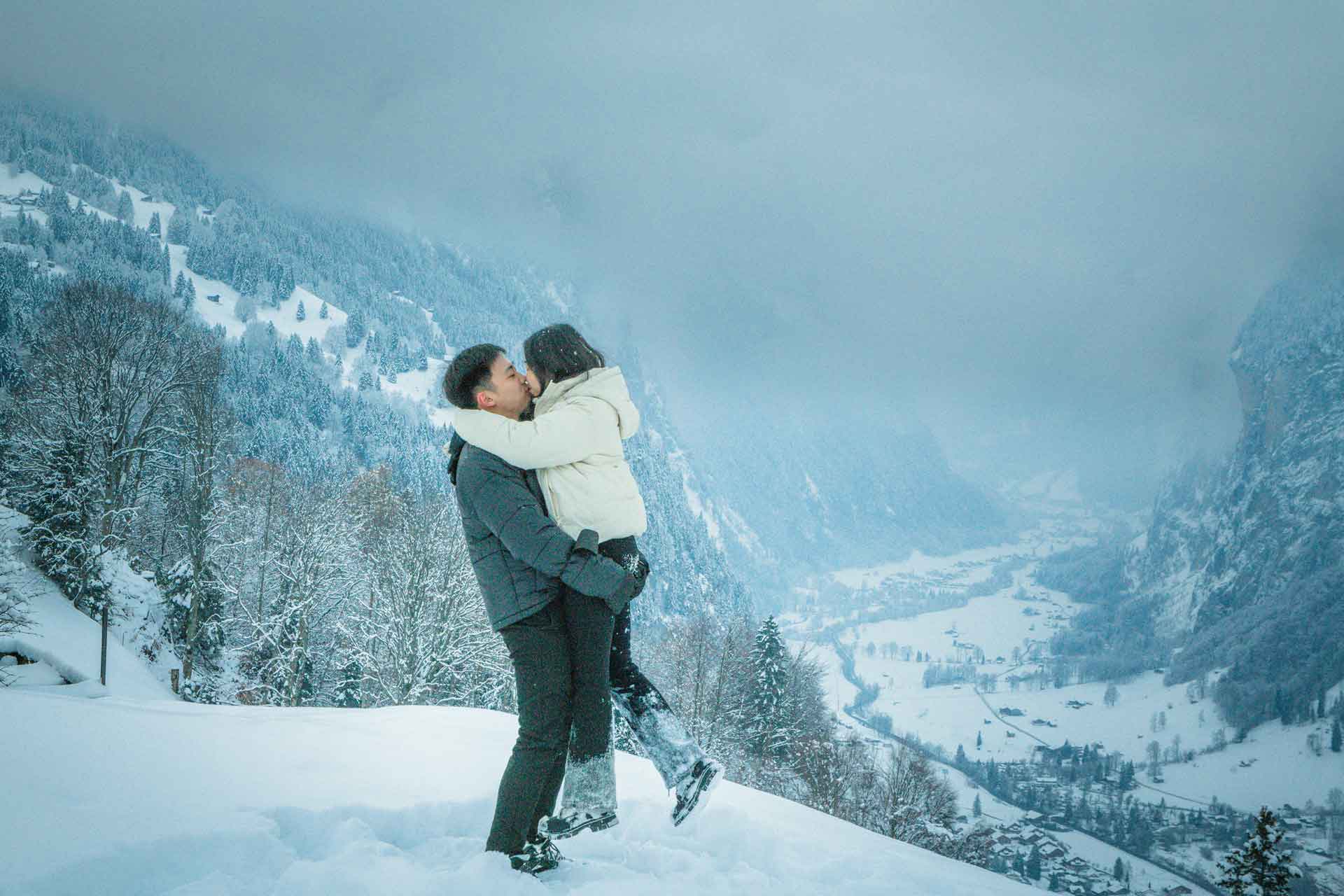 Surprise Engagement In The Snow