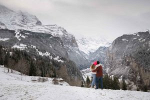 Surprise marriage proposal in the Swiss mountains