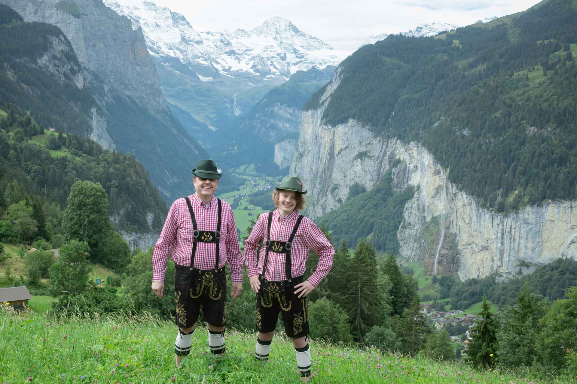 Family Photo Shoot in Lauterbrunnen