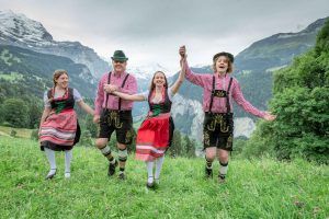 Family Photo Shoot in Lauterbrunnen Family Photo Shoot in Lauterbrunnen