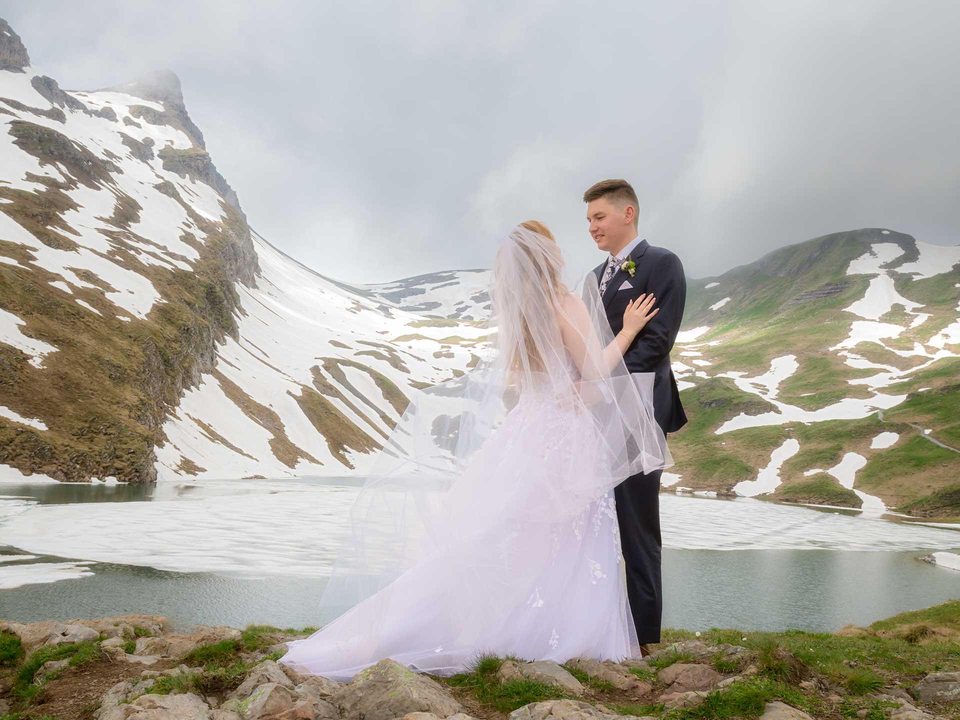 After Wedding photo shoot at Bachalspee lake