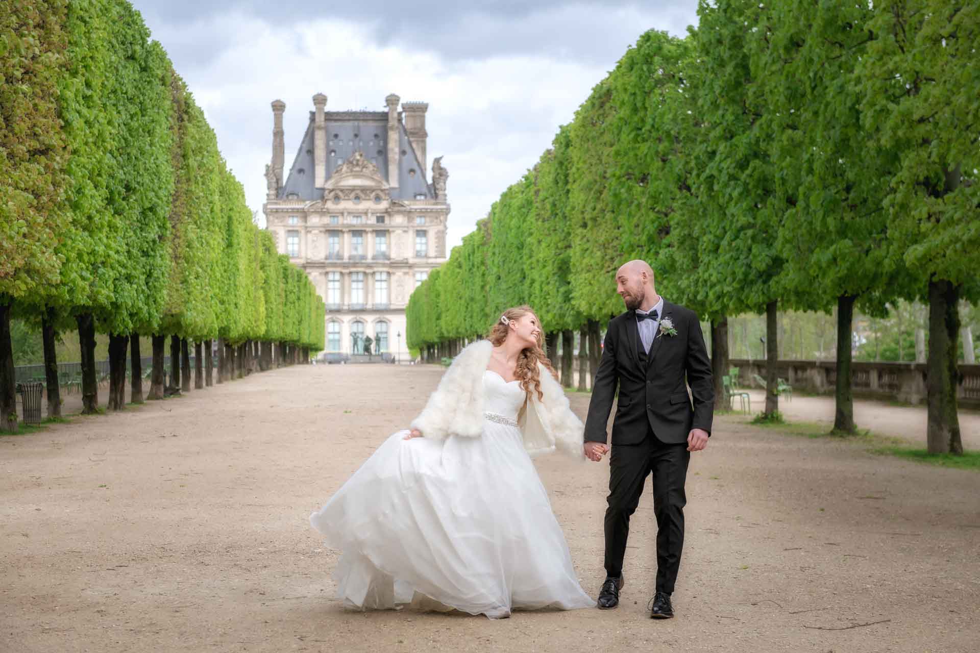 Pre Wedding photo shoot in Paris, France