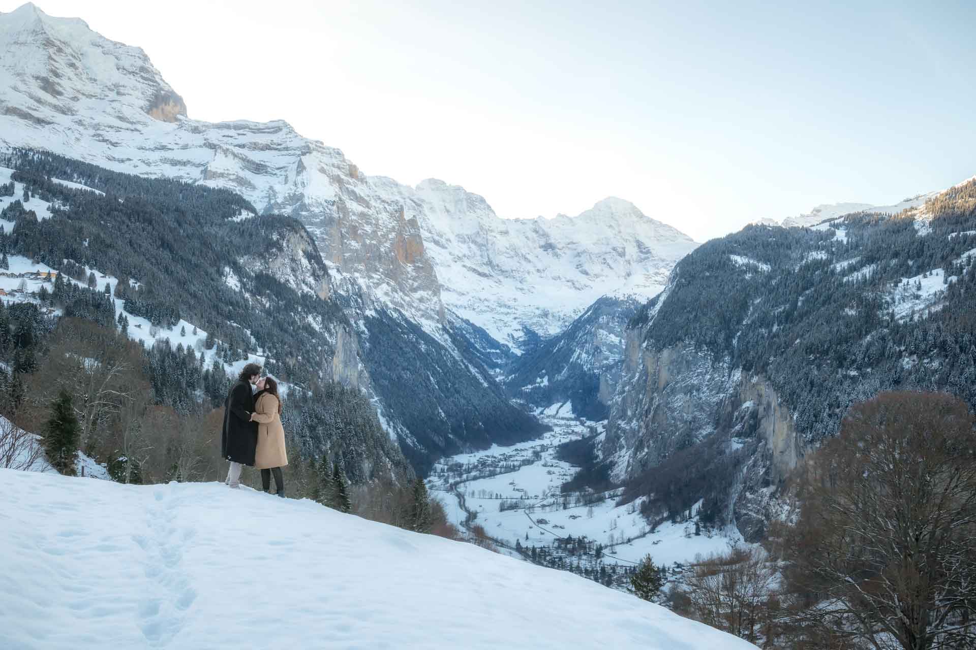 Winter Engagement in Lauterbrunnen