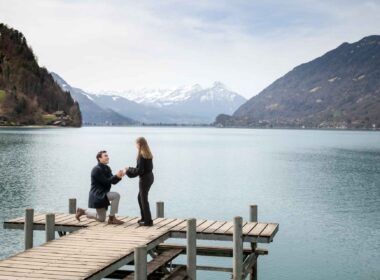 Surprise engagement on Iseltwald Pier