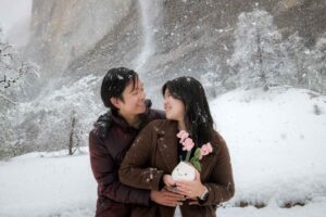 Engagement after a snow storm which  brought early morning chaos to the area. An unexpected change of the weather brought the snow back to Lauterbrunnen before Easter. A last minute change in the plans. Joel proposed to Amanda in front of the Staubbach waterfall.