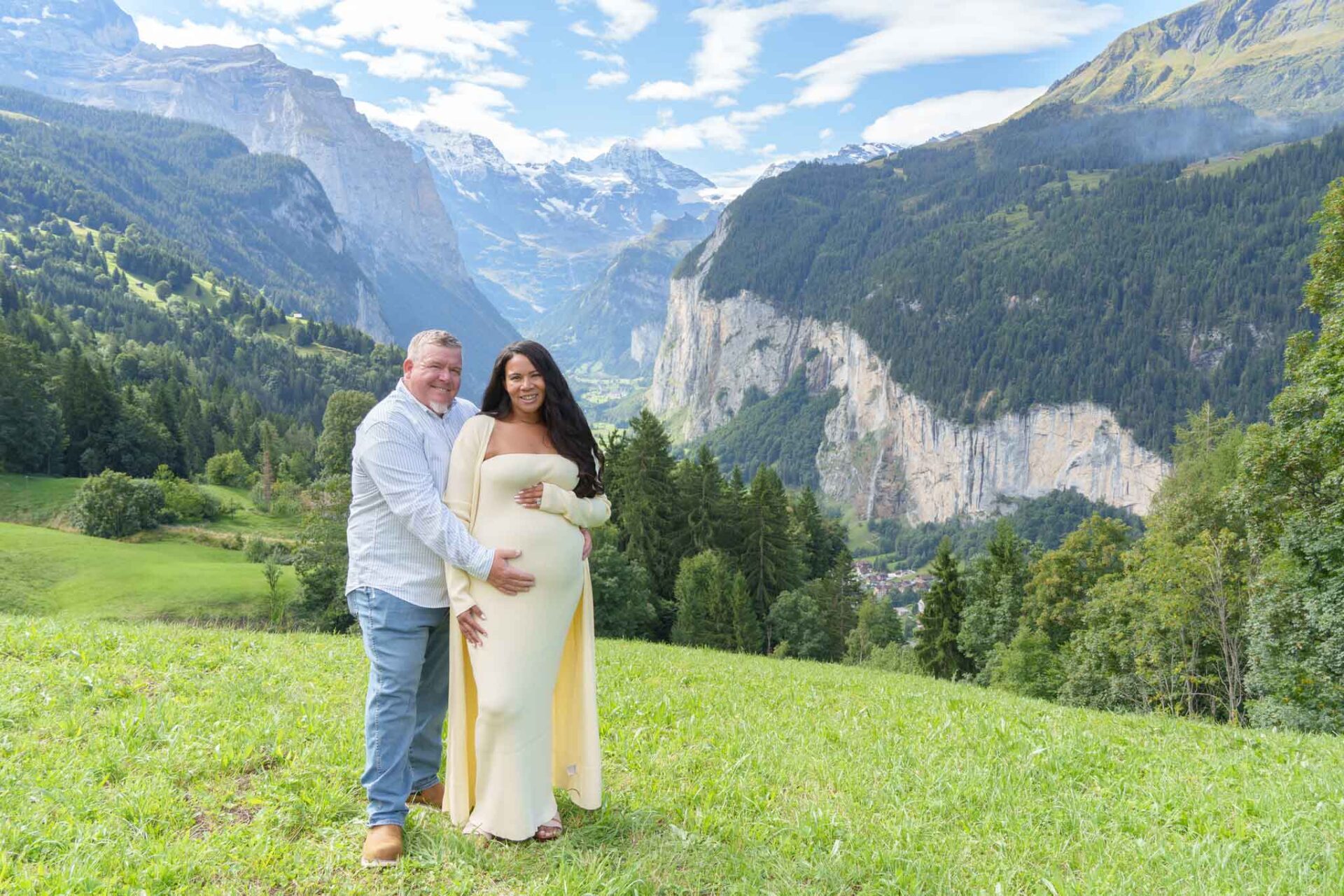 Maternity Photo Shoot in Interlaken