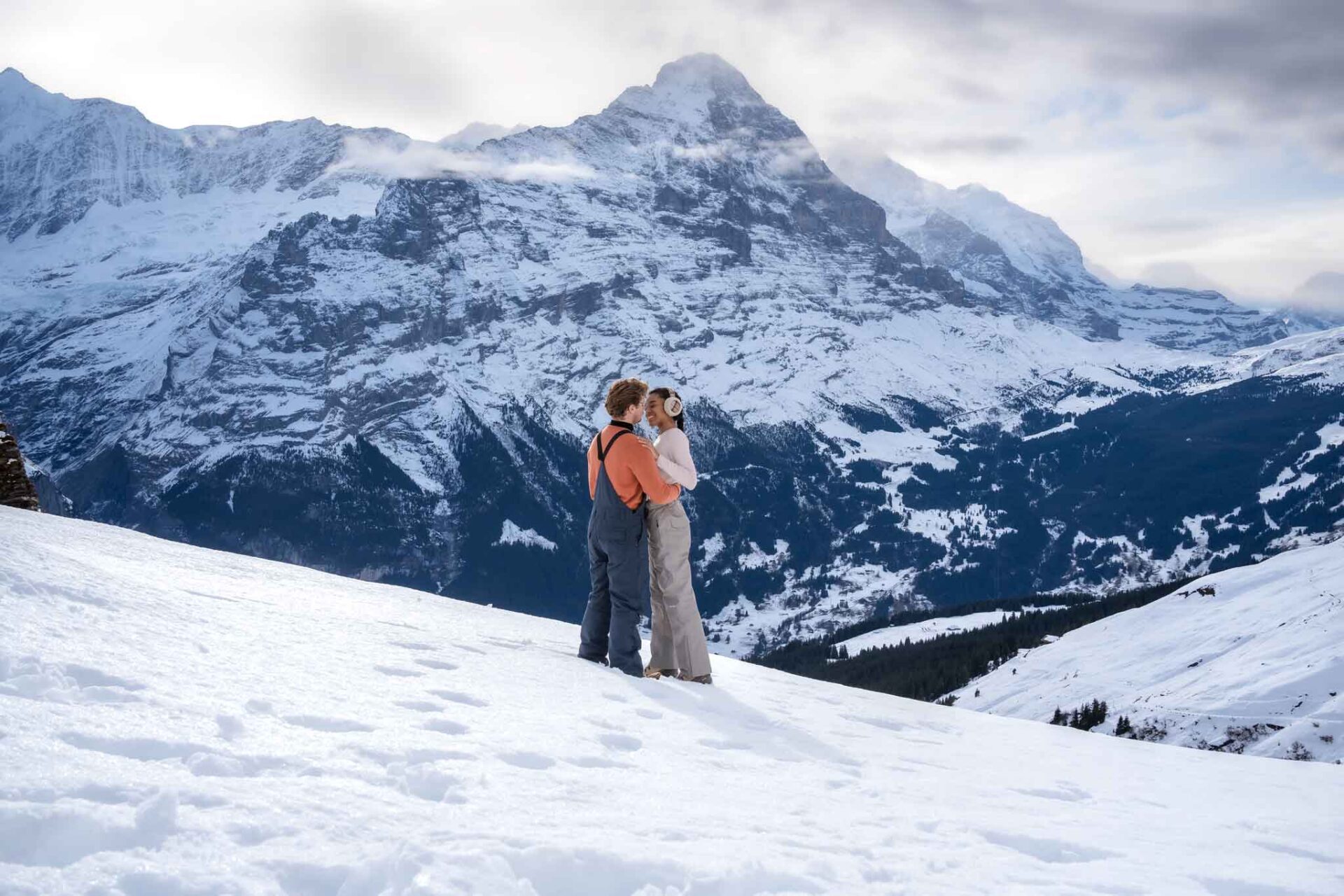 Engagement Grindelwald First Mountain