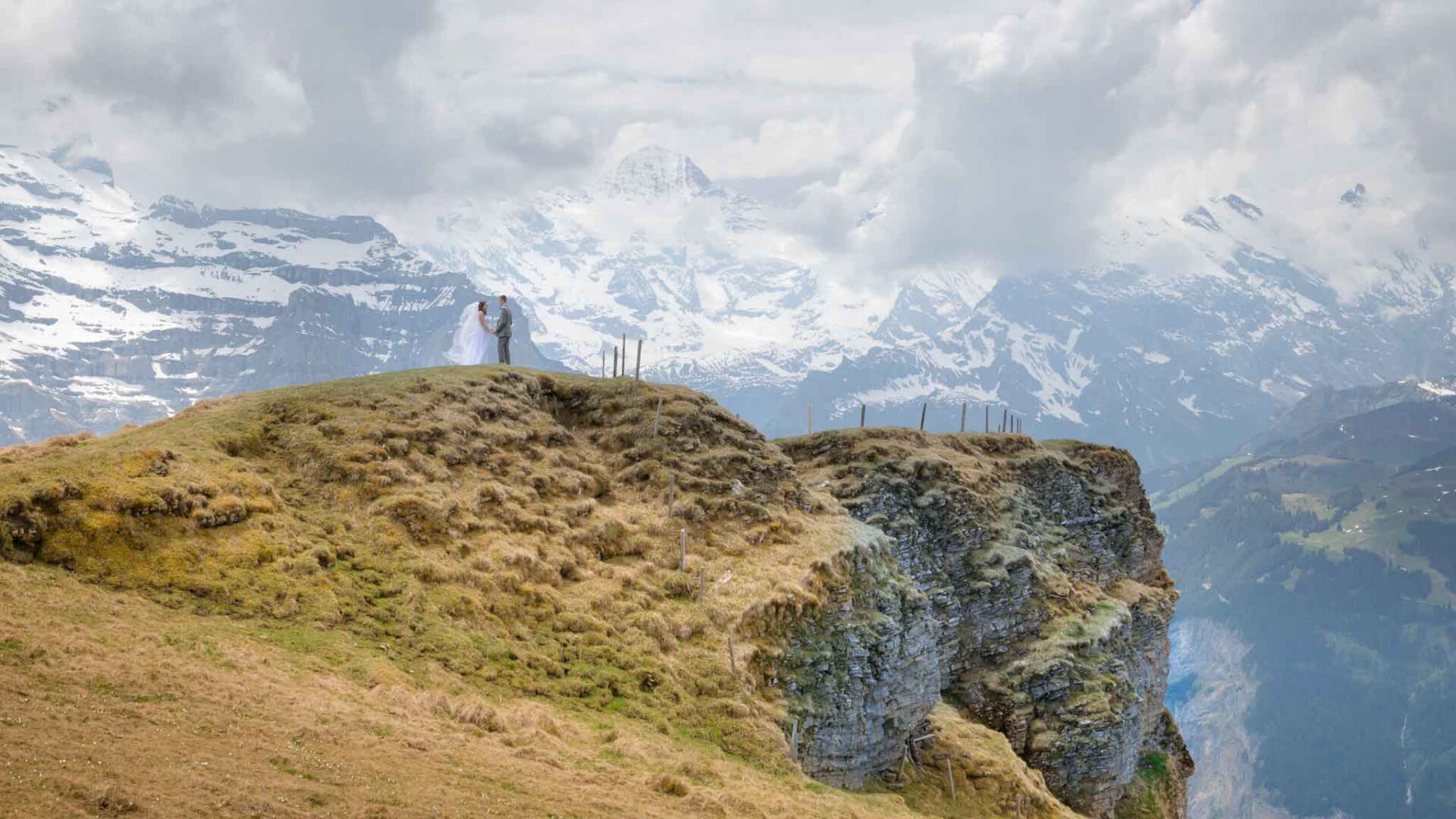 Wedding photo shoot on Männlichen