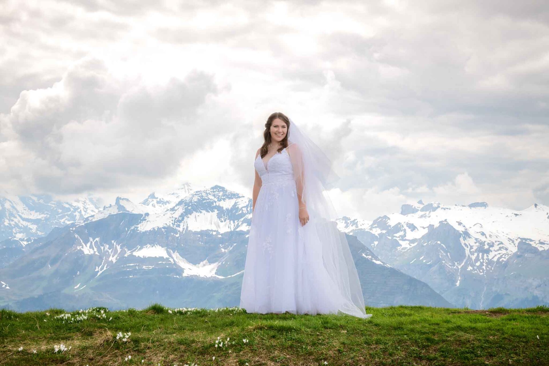 Wedding photo shoot on Männlichen