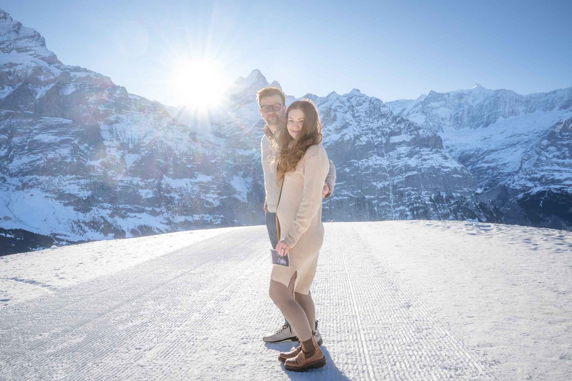 Maternity Photo Shoot in Grindelwald