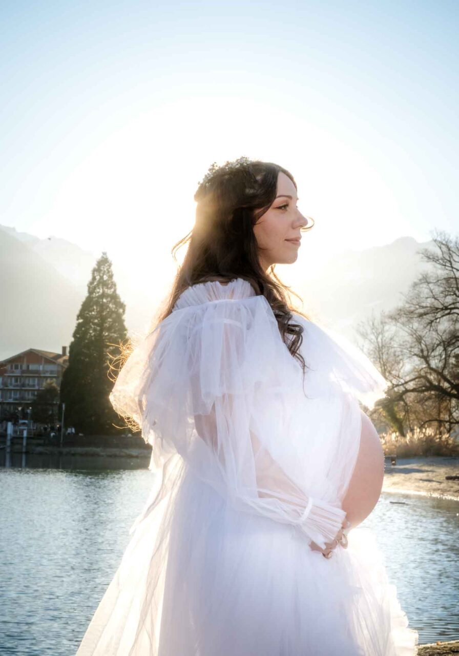 Pregnancy photo shoot in Interlaken