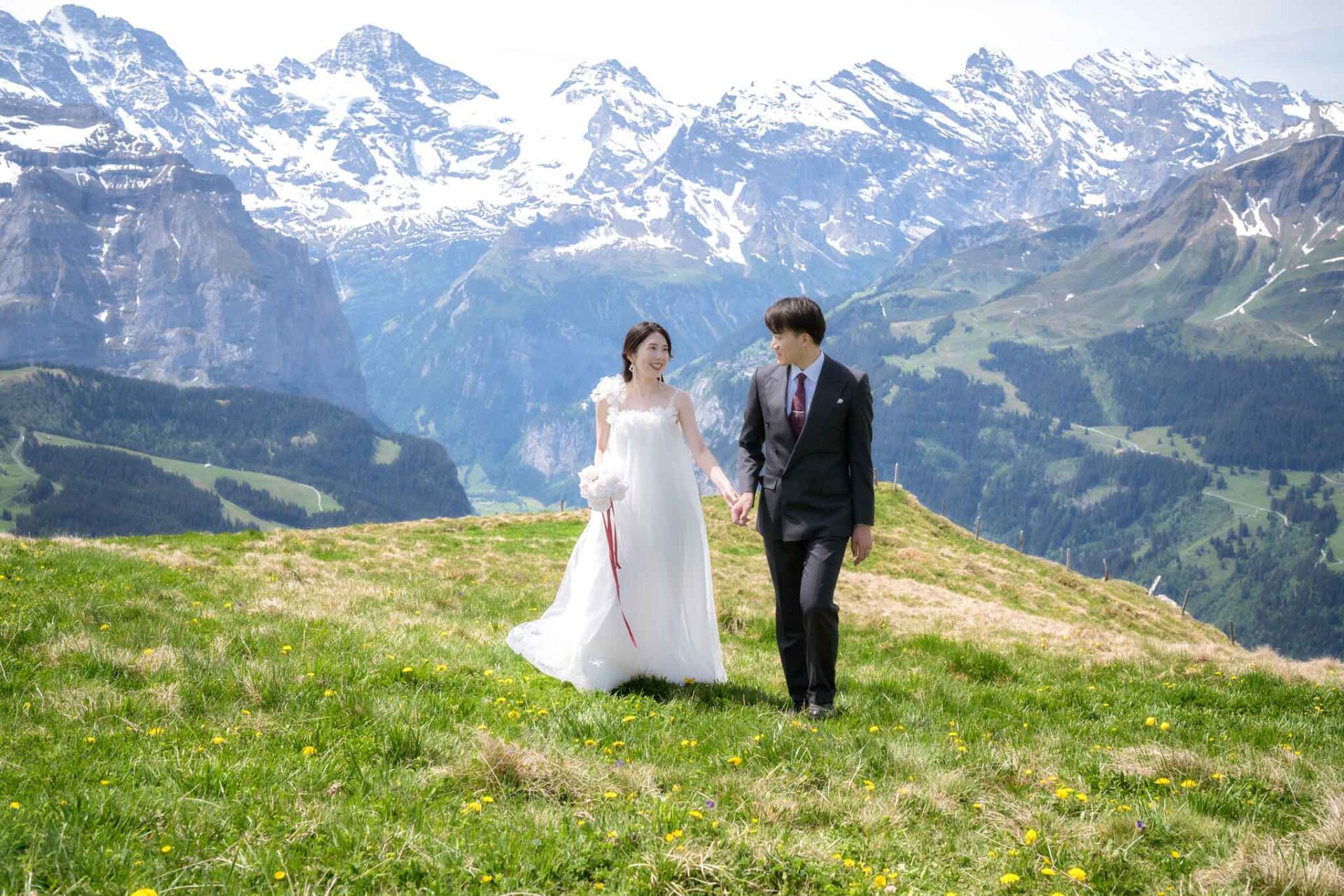 Wedding photo shoot on Männlichen mountain