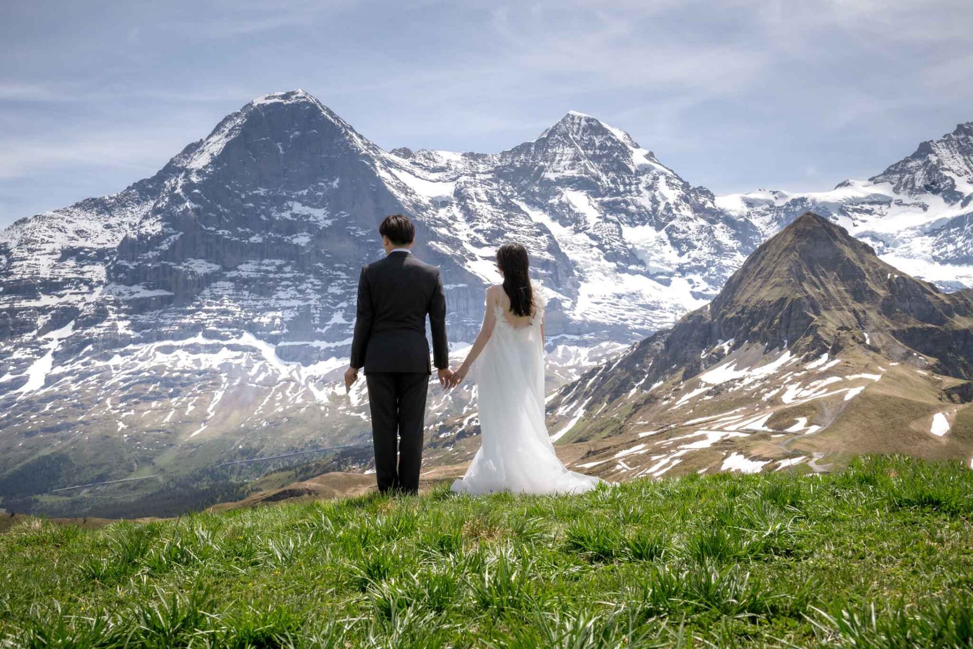 Wedding photo shoot on Männlichen mountain